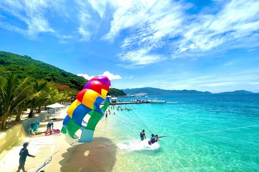 Dịch Vụ Khách Lẻ & Đoàn Doanh Nghiệp