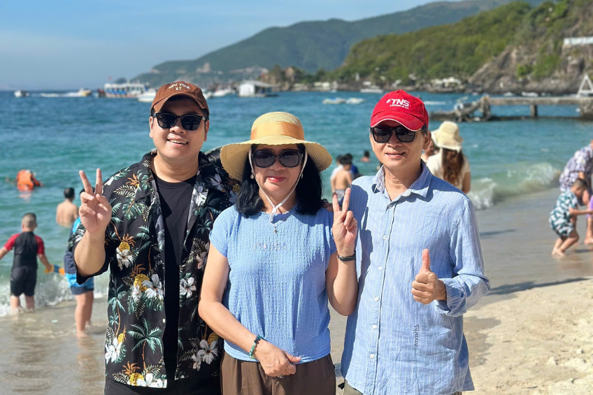 Tour 3 Đảo Mini Beach - Làng Chài - Hòn Tằm